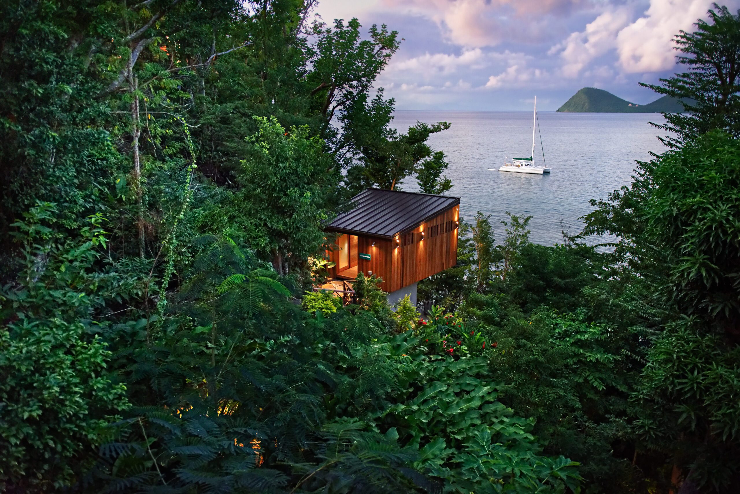 Secret Bay, Dominica